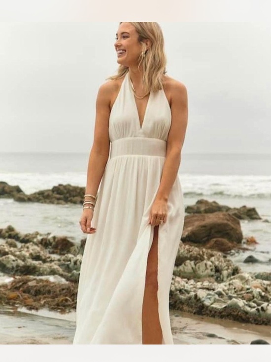 Abercrombie & Fitch Dresses & Skirts - Abercrombie Plunge Halter Maxi Dress